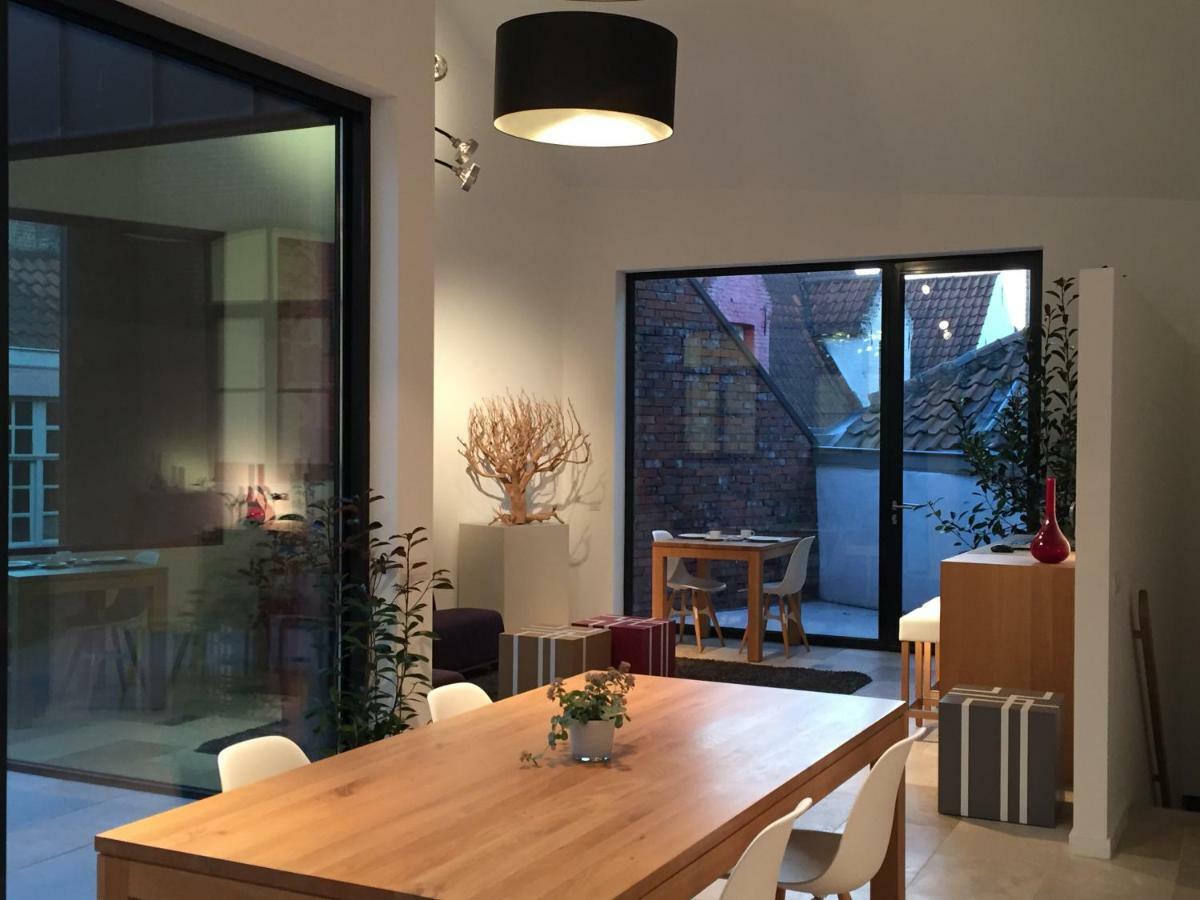 Bed and Breakfast B-Square Brujas Exterior foto