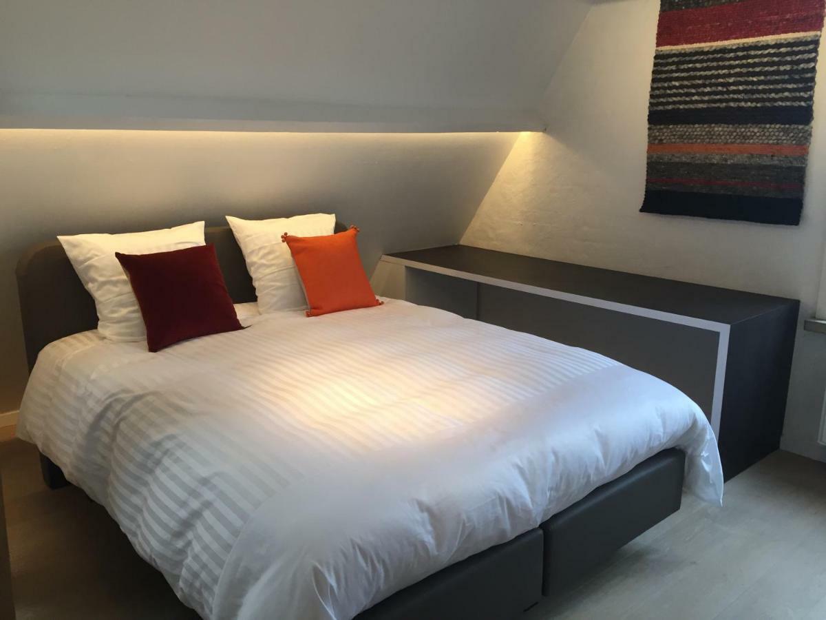 Bed and Breakfast B-Square Brujas Exterior foto